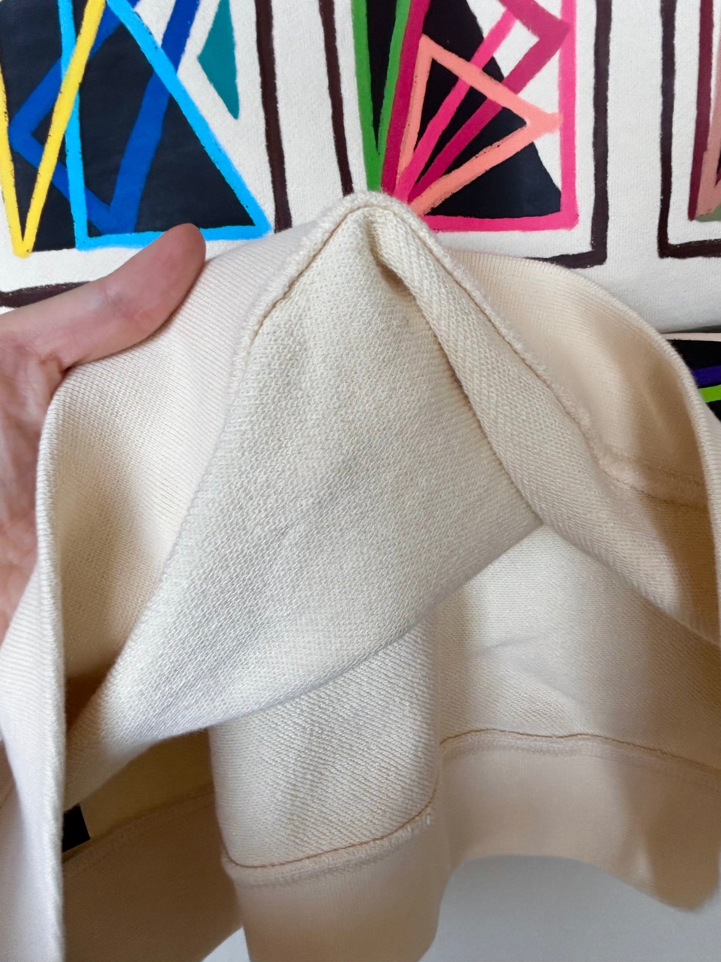 The one-of-a-kind sweatshirt with hand-drawn design Size M