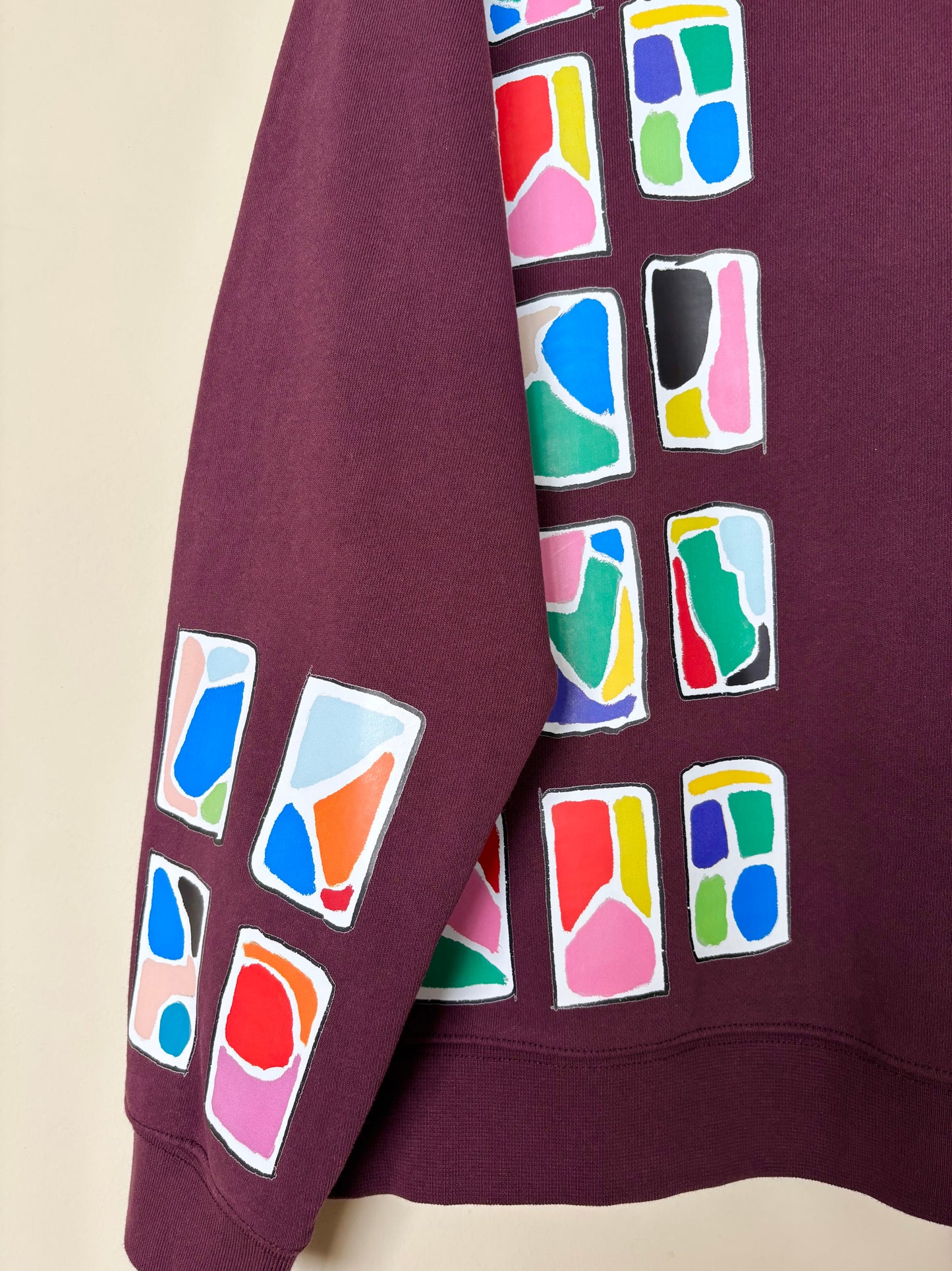 The one-of-a-kind sweatshirt with hand-drawn design Size M