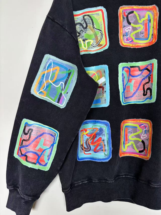 The one-of-a-kind sweatshirt with hand-drawn design Size M