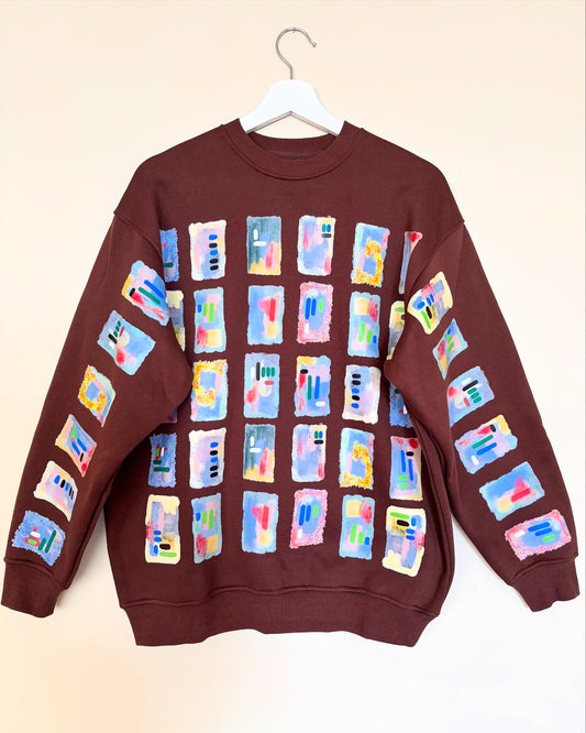 The one-of-a-kind sweatshirt with hand-drawn design Size M