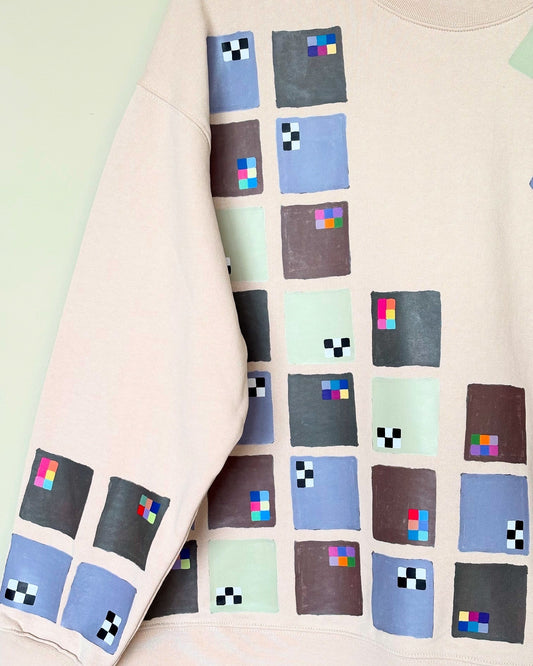 The one-of-a-kind sweatshirt with hand-drawn design Size M