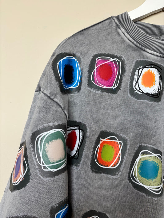 The one-of-a-kind sweatshirt with hand-drawn design Size M