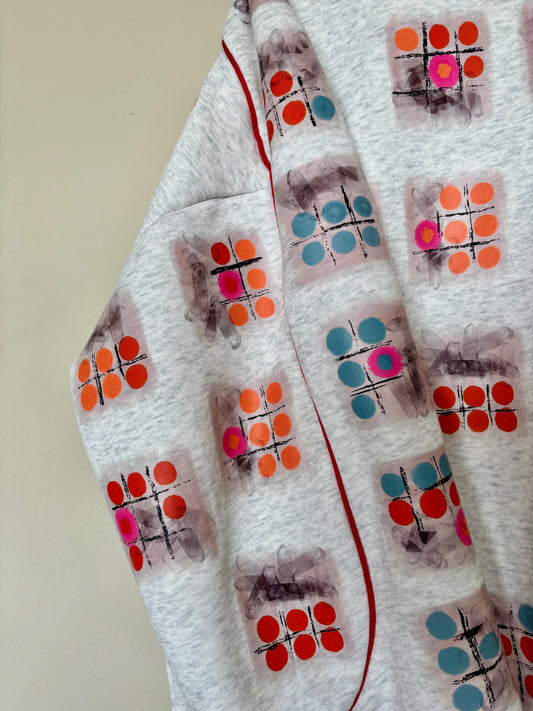 The one-of-a-kind sweatshirt with hand-drawn design Size M