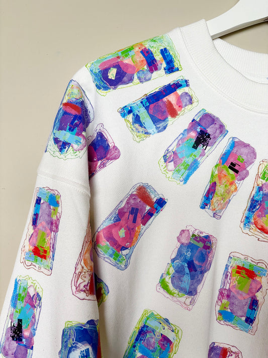 The one-of-a-kind sweatshirt with hand-drawn design Size M